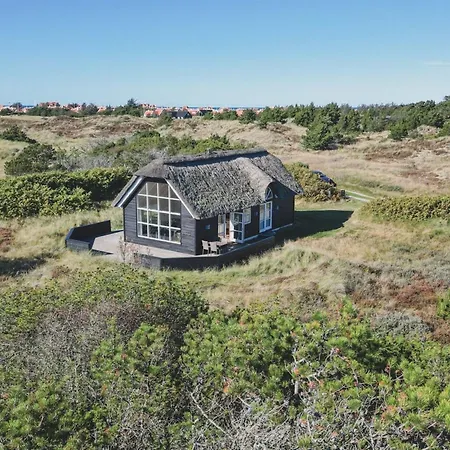 Yanne - 550m From The Sea By Interhome *